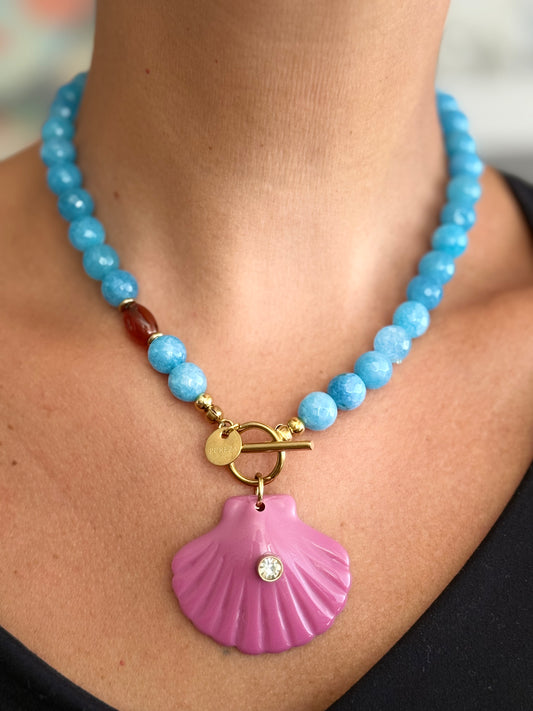 Colar Pedra Azul com detalhe Castanho e Concha Rosa
