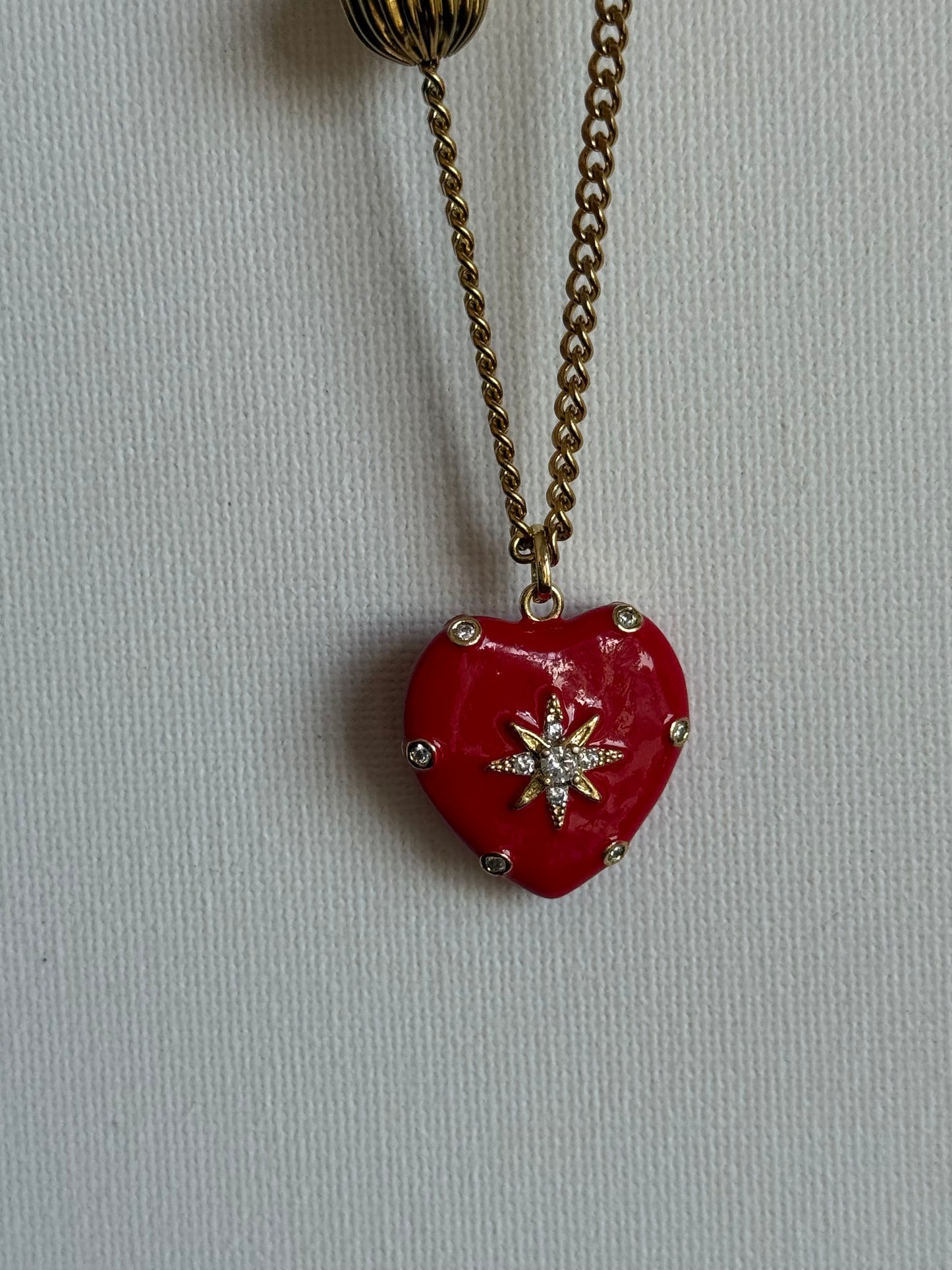 Colar Coração Vermelho